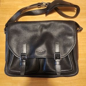 Michael Kors Messenger Bag